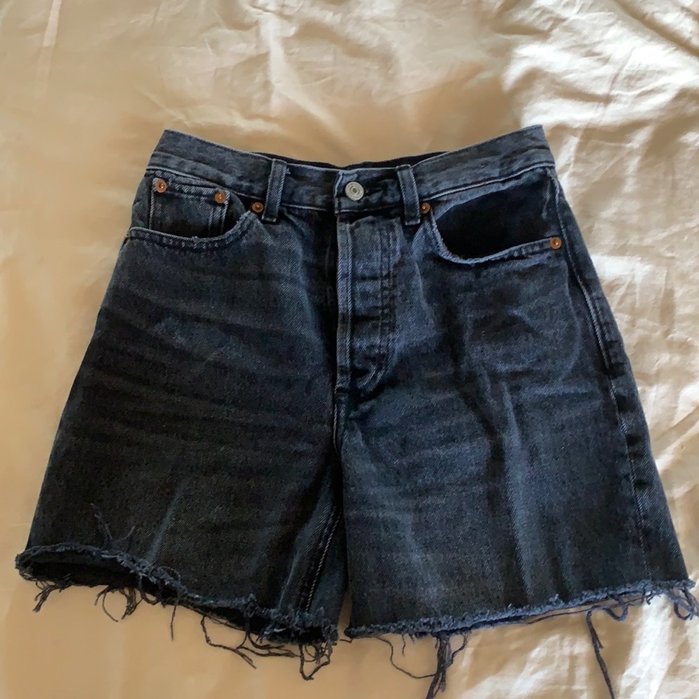 Abercrombie Faded Black denim shorts 00 / 24